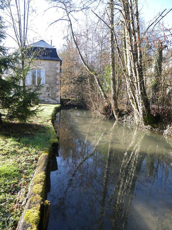 La Petite Varenne Turny Экстерьер фото