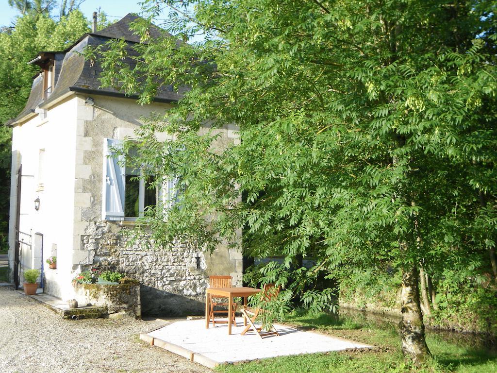 La Petite Varenne Turny Экстерьер фото