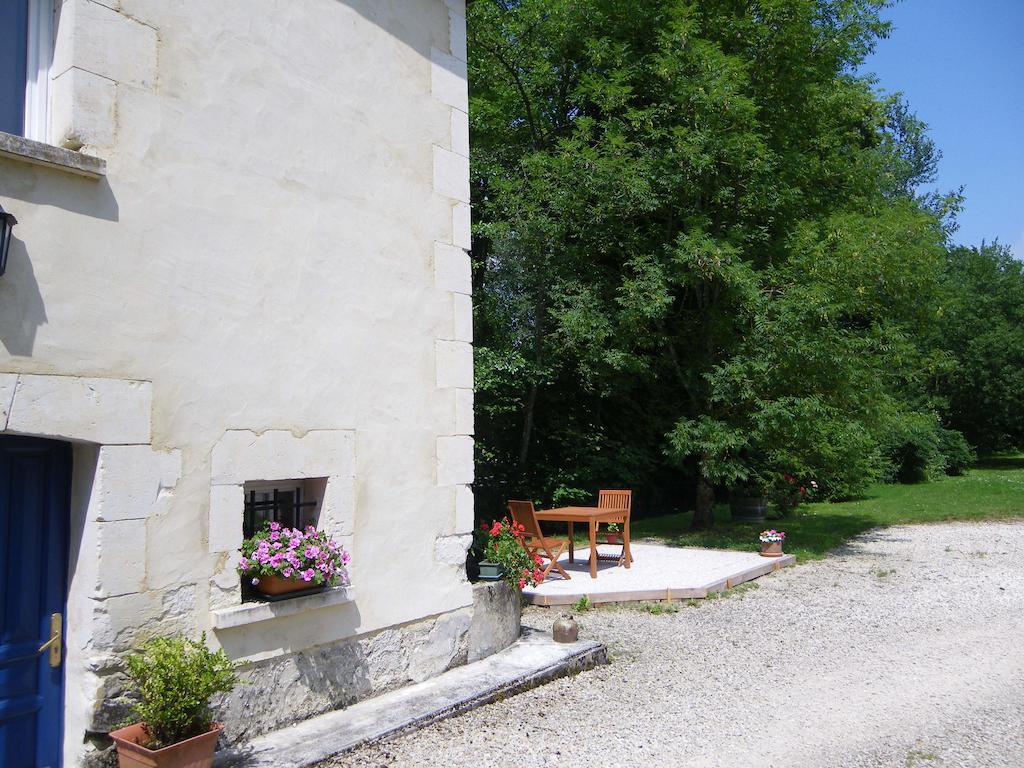 La Petite Varenne Turny Экстерьер фото